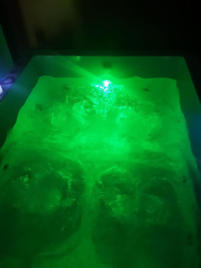 Spabyelleetlui Spa Rouge Ou Bleu มูส์ครอง ภายนอก รูปภาพ