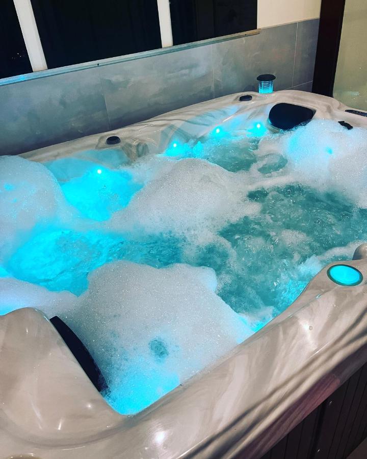 Spabyelleetlui Spa Rouge Ou Bleu มูส์ครอง ภายนอก รูปภาพ